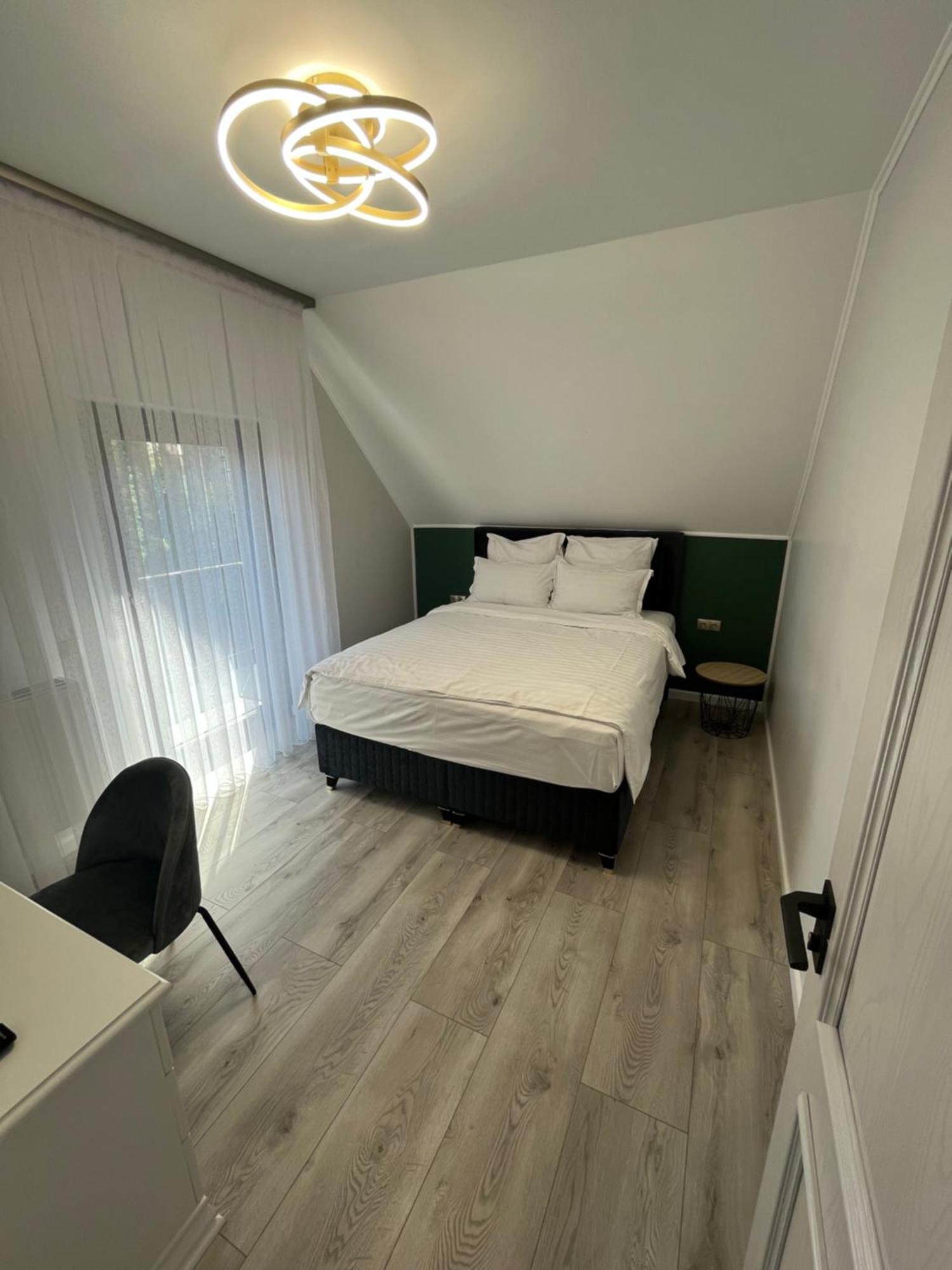 Glam Studios Сибиу Экстерьер фото