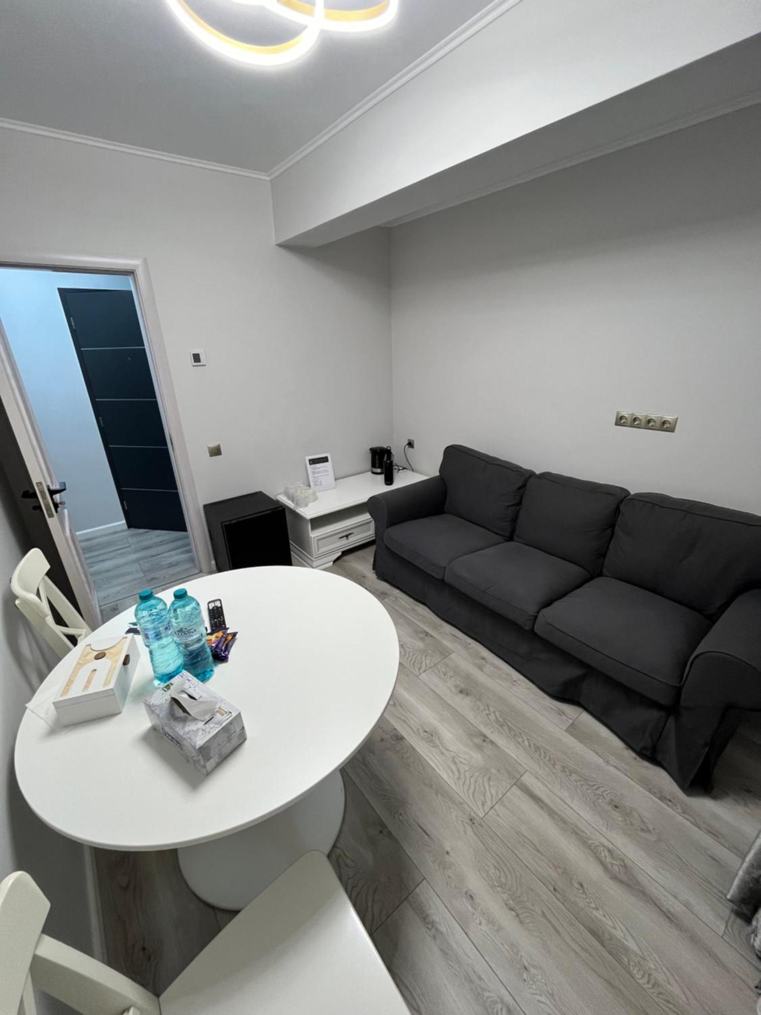 Glam Studios Сибиу Экстерьер фото